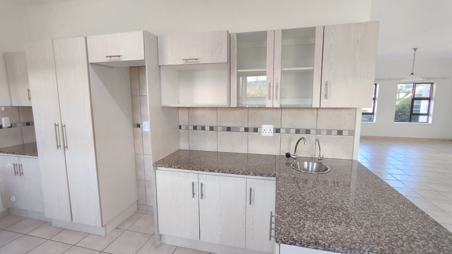 2 Bedroom Property for Sale in Stilbaai Wes Western Cape
